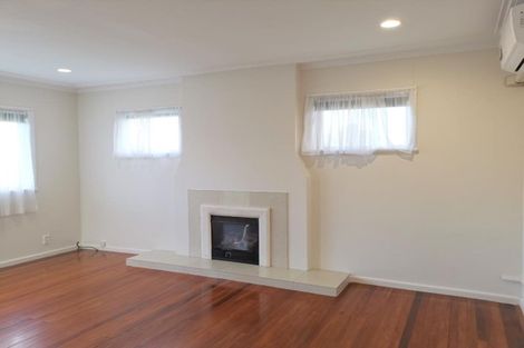 Photo of property in 216 Te Atatu Road, Te Atatu South, Auckland, 0610