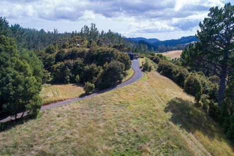 Photo of property in 61 Spikes Way, Whitianga, 3510