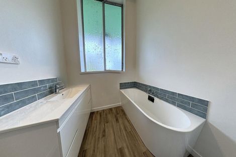 Photo of property in 28 Matai Street, Waikanae, 5036