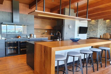 Photo of property in 16 Mistake Drive, Lake Tekapo, 7999