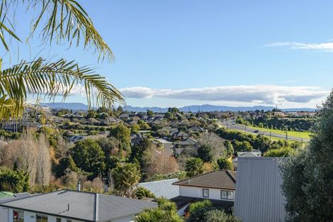 Photo of property in 9 Te Arawa Place, Welcome Bay, Tauranga, 3112