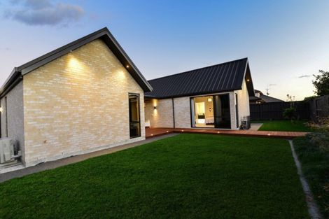 Photo of property in 11 The Rocks, Flagstaff, Hamilton, 3210