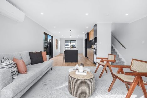 Photo of property in 20 Heketara Way, Massey, Auckland, 0614