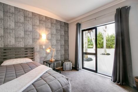 Photo of property in 18 Tomoana Road, Mahora, Hastings, 4120