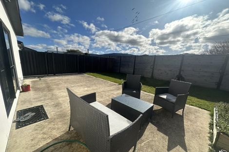 Photo of property in 34 Te Kaeaea Crescent, Wallaceville, Upper Hutt, 5018