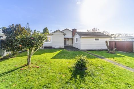 Photo of property in 6 Ihle Street, Terrace End, Palmerston North, 4410