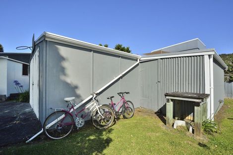 Photo of property in 141 Newcastle Street, Mahia, 4198