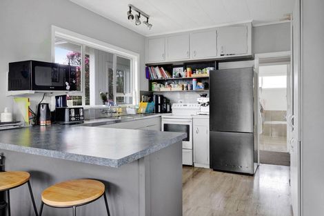 Photo of property in 12 Mccarthy Street, Hawera, 4610