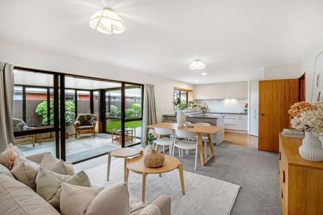 Photo of property in 10 Innisfree Place, Northwood, Christchurch, 8051