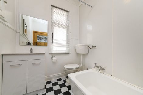 Photo of property in 496 Tremaine Avenue, Takaro, Palmerston North, 4410