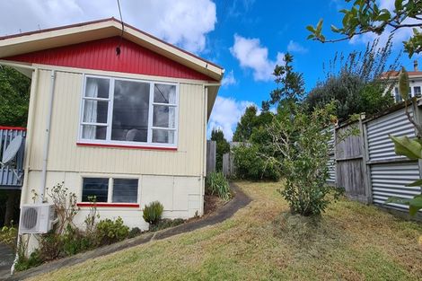 Photo of property in 14 View Street, Maungaturoto, 0520