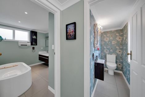 Photo of property in 53 Disraeli Street, Hawera, 4610