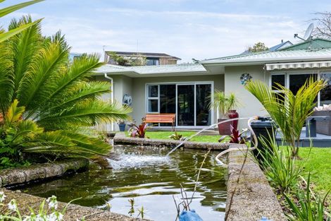 Photo of property in 172a Mangorei Road, Merrilands, New Plymouth, 4312