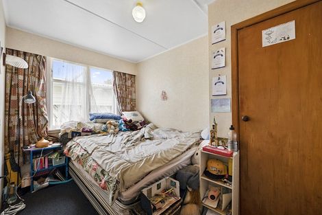 Photo of property in 56 Banks Street, Marfell, New Plymouth, 4310