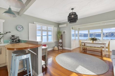 Photo of property in 74 Tio Tio Road, Seatoun, Wellington, 6022