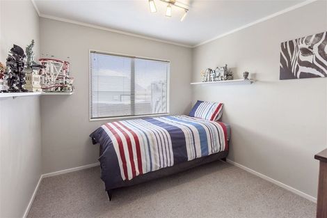 Photo of property in 19 Mellsop Avenue, Waiuku, 2123