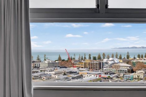 Photo of property in 42 Cameron Road, Bluff Hill, Napier, 4110