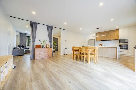 Photo of property in 83 Nobilo Road, Kumeu, 0810