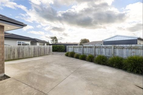 Photo of property in 8a Shetland Place, Westbrook, Palmerston North, 4412
