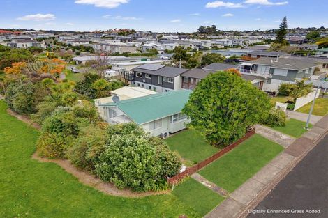 Photo of property in 11 Albatross Road, Red Beach, 0932