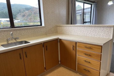 Photo of property in 343 Wellington Road, Wainuiomata, Lower Hutt, 5014