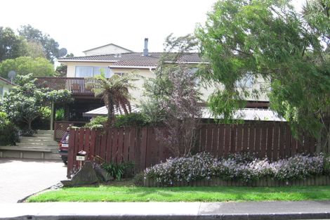 Photo of property in 20 Glenbervie Crescent, Massey, Auckland, 0614