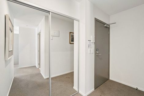 Photo of property in Wyndham Gardens Apartments, 30 Red Oaks Drive, Frankton, Queenstown, 9300