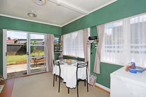 Photo of property in 18 Saint Johns Avenue, Tuakau, 2121