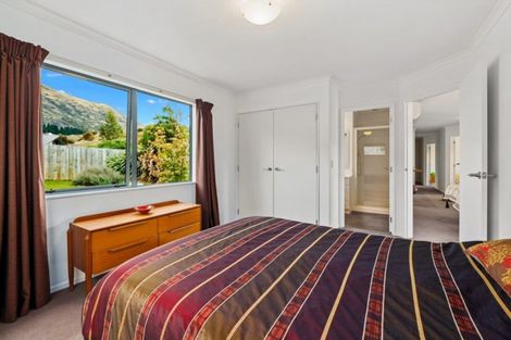 Photo of property in 13 Quill Street, Lake Hayes, Queenstown, 9304