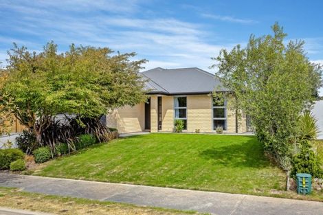 Photo of property in 7 Waimarie Street, Pegasus, 7612