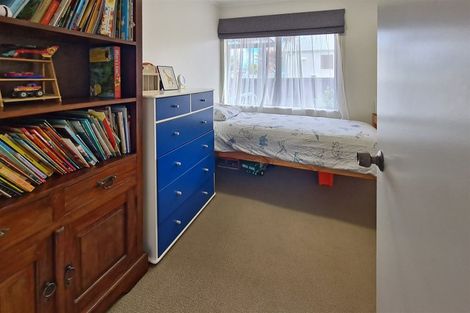 Photo of property in 22 Miriam Corban Heights, Henderson, Auckland, 0612