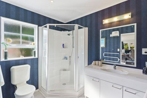 Photo of property in 10 Nimmo Avenue, Waikanae, 5036