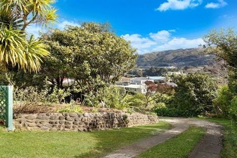Photo of property in 33 Awatea Street, Ranui, Porirua, 5024