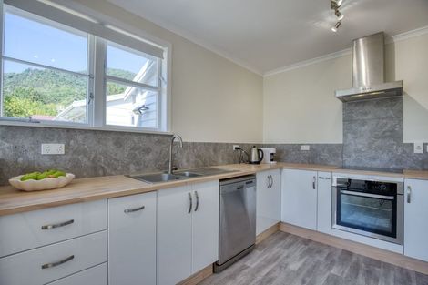 Photo of property in 19 Bracken Avenue, Te Aroha, 3320