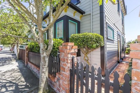 Photo of property in 19 Roy Street, Newtown, Wellington, 6021