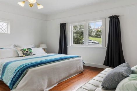Photo of property in 14 Huapai Street, Onehunga, Auckland, 1061
