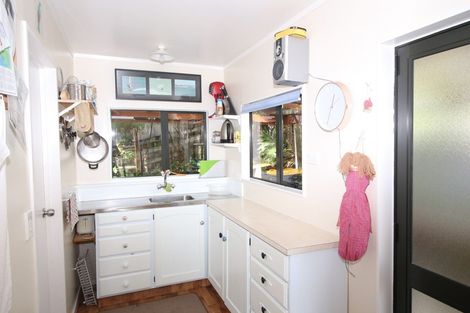 Photo of property in 160 Waimaire Avenue, Matarangi, Whitianga, 3592