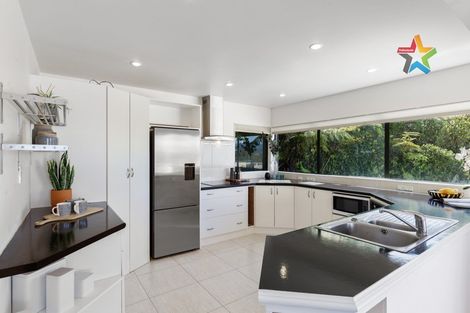 Photo of property in 49a Maungaraki Road, Korokoro, Lower Hutt, 5012