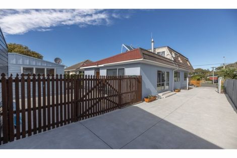 Photo of property in 213 Estuary Road, South New Brighton, Christchurch, 8062