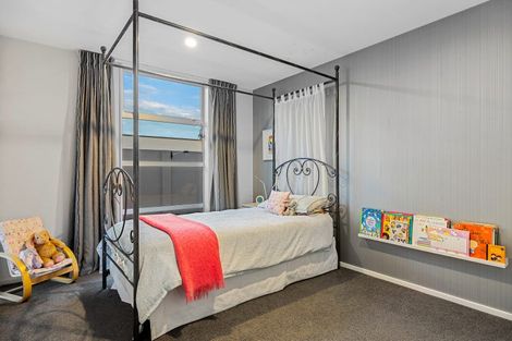 Photo of property in 12 Sasaram Lane, Cashmere, Christchurch, 8022