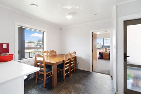 Photo of property in 3 Hallberry Road, Mangere East, Auckland, 2024