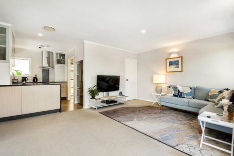 Photo of property in 1/43 Telstar Place, Beach Haven, Auckland, 0626
