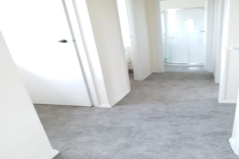 Photo of property in 4/41 Greenslade Crescent, Northcote, Auckland, 0627