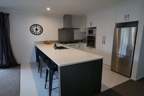 Photo of property in 8 Parkgrove Crescent, Pokeno, 2402