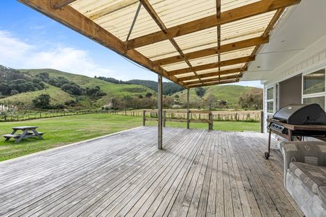 Photo of property in 198 Rautawhiri Road, Helensville, 0875
