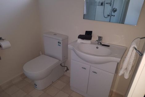 Photo of property in 7f Newcastle Street, Clyde, 9330