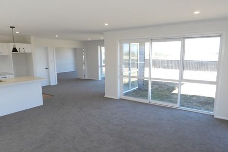 Photo of property in 17 Dove Place, Holmes Hill, Oamaru, 9401