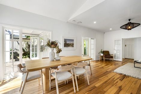 Photo of property in 2/40a Norwood Road, Bayswater, Auckland, 0622