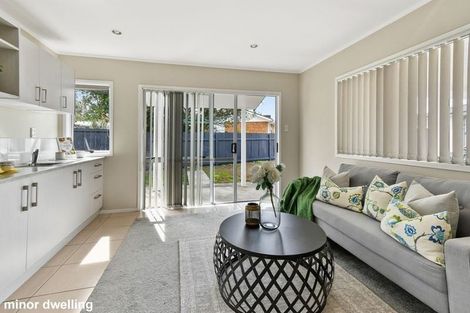 Photo of property in 34 Convair Crescent, Mangere, Auckland, 2022