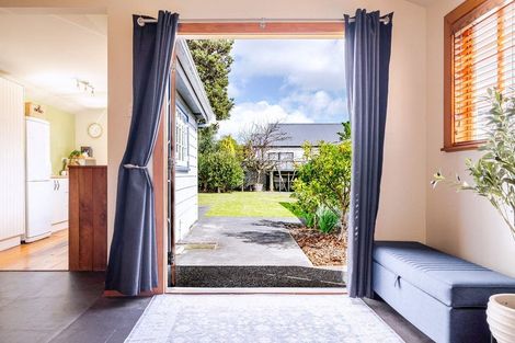 Photo of property in 30 Lombard Street, Palmerston North, 4410